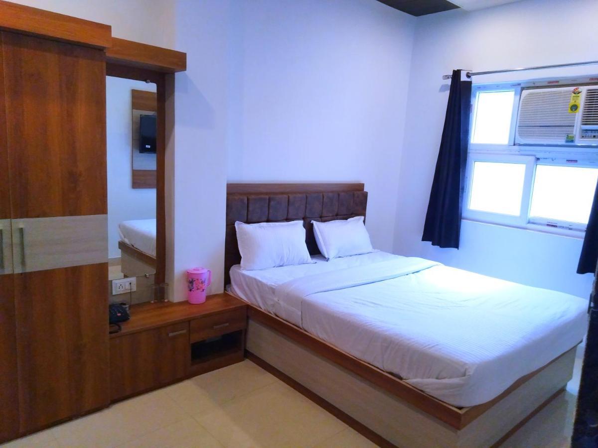 Rudraksha Guest House Варанаси Екстериор снимка